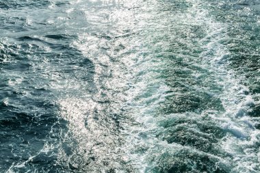 Gemiden denize in, yakın çekim. Metin için boşluk. Arka plan.