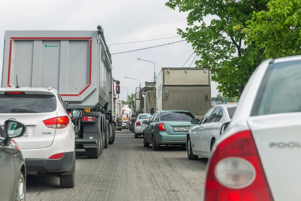 Moscou Rússia 2020 Engarrafamentos Carros Firme Uma Rodovia — Fotografia de Stock