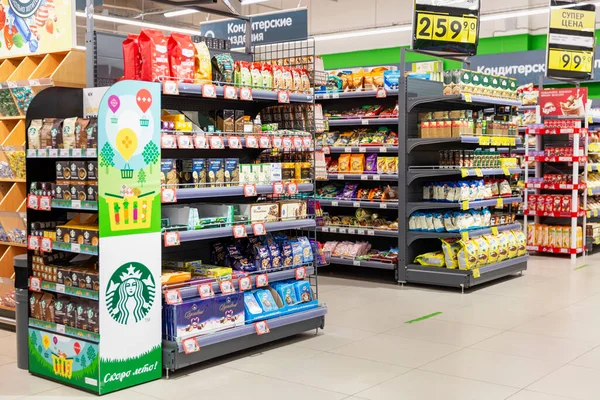 Het Interieur Van Een Supermarkt Moskou Rusland 2020 — Stockfoto