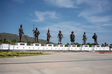7 Tayland kralları Anıtı, Rajabhakti Park, Prachuap Khiri Khan, Thailand, 22 Nisan 2018: tarihsel Tema Parkı Tay onurlandıran krallar. Ziyaret etmek için Hua Hin turizm yer.