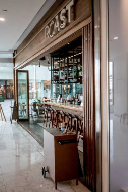 Kızartma Emquatier, Bangkok, Tayland, 29 Haziran 2018: modern iç mekan tasarımları ile kafeterya.