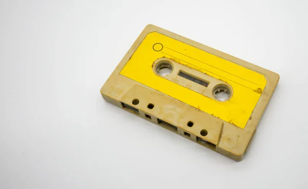 Close Fita Áudio Vintage Antigo Sujo Cassete Isolado Fundo Branco — Fotografia de Stock