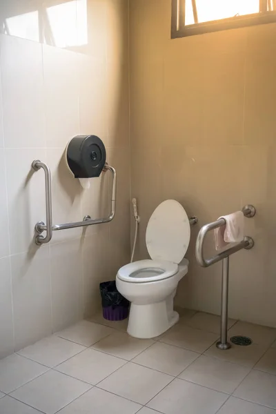 Interior Restroom Elderly Senior People Lavatory Toilet Bowl Handrail — Stock Photo, Image