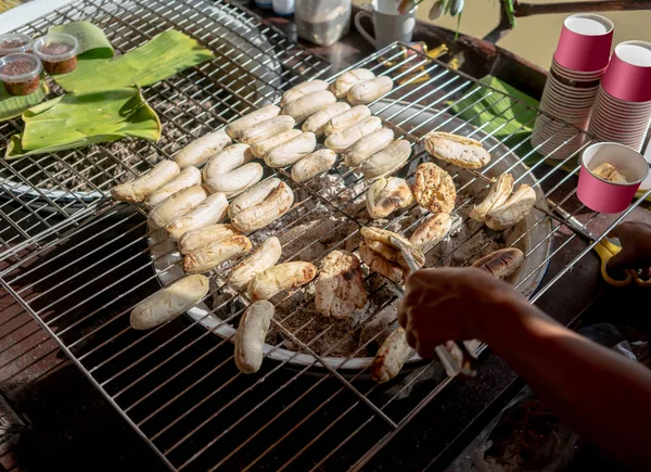 Thai Hagyományos Grillezett Banán Fém Háló Felett Forró Tüzet Szén — Stock Fotó