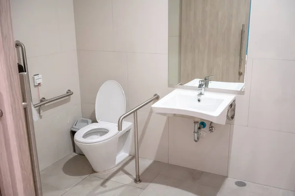 Interior Restroom Elderly Senior People Lavatory Toilet Bowl Handrail — Stock Photo, Image
