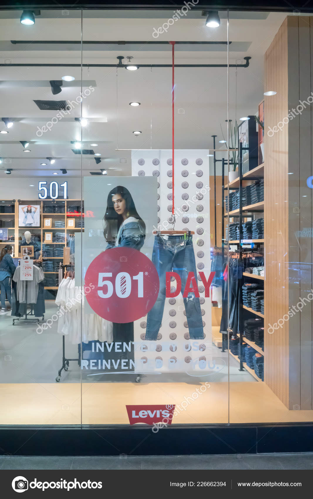 levis store moa