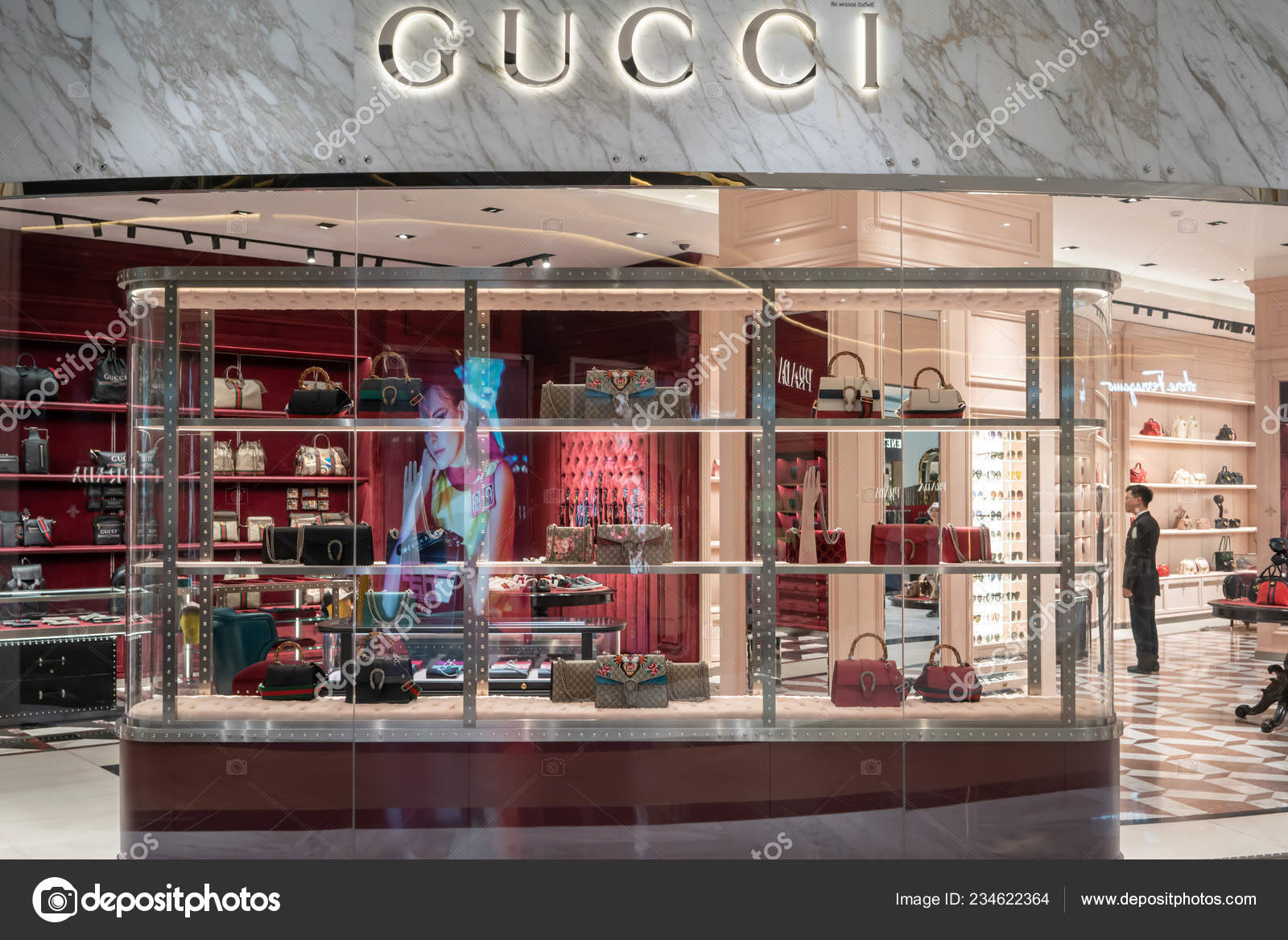 gucci belt king power