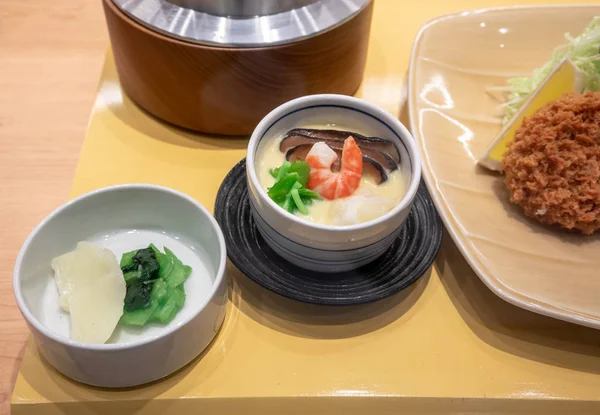 Mesterséges Élelmiszerek Modellje Párolt Tojás Tetején Garnélarák Shitake Gomba Japán — Stock Fotó