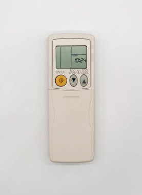 Beyaz arka plan üzerinde izole Klima uzak.