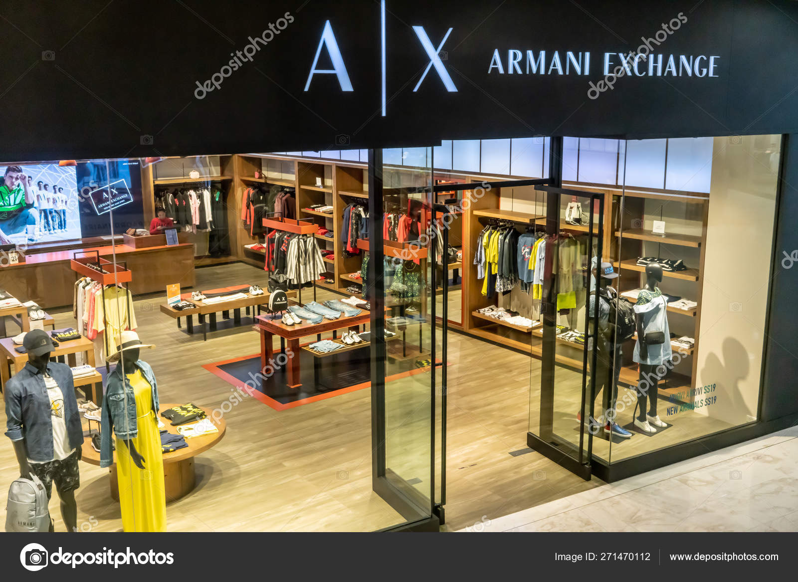 A|X Armani Exchange at Emquartier 