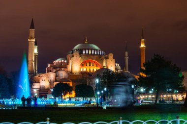 Ayasofya geceleri. Ramazan, iftar, kandil, kadir gecesi (laylat al-qadr), İslami yeni yıl, Kurban Bayramı arkaplan fotoğrafı.