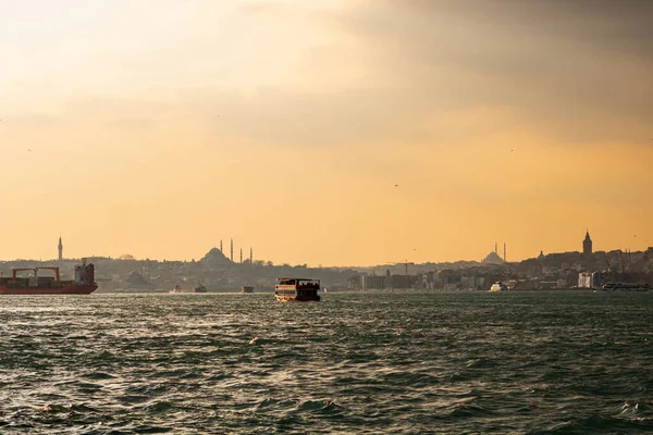 Paesaggio Urbano Istanbul Con Cielo Arancione — Foto Stock