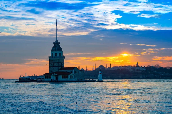 Девичья Башня Закате Стамбуле — стоковое фото