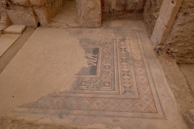 Zeugma Antik Kenti 'nin kazı alanında mozaikler. Gaziantep Türkiye - 6.25.2025