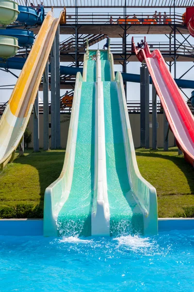 Deslizamientos Parque Acuático Tiro Enmarcado Verticalmente — Foto de Stock