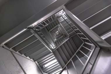 San Diego'da modern binada merdiven