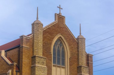 Güzel kilise ön güç hatları ile