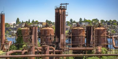 Gaz işleri Park göl ve şehir manzaralı