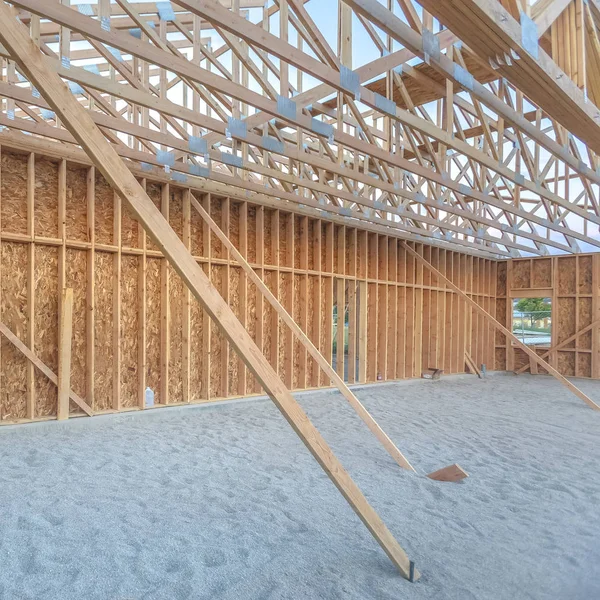 Construcción de madera de la plaza del hoyo de arena edificio —  Fotos de Stock