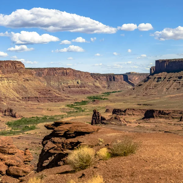 Prendendo desfiladeiro de Moab Utah com trilha off road — Fotografia de Stock