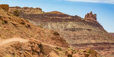 Heybetli bir Dağı'nda yol iz kapalı eğimli