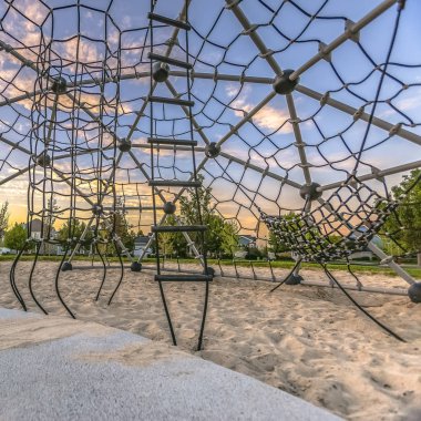 İp merdivenler ve hamak kubbe dagci içinde