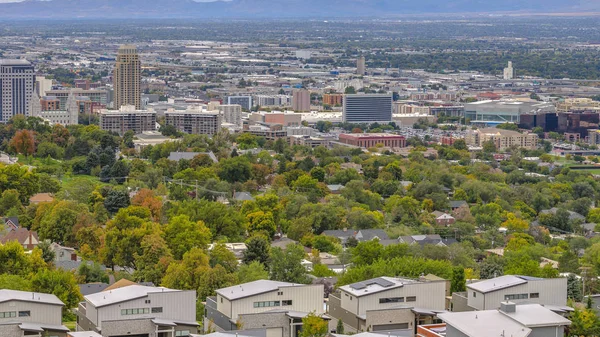 Vista panoramica del centro di Salt Lake City nello Utah — Foto Stock