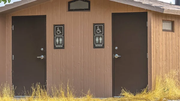 Toilet with unisex restroom sign in Provo Utah — Stock Photo, Image