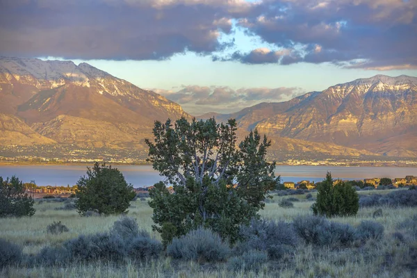 Scenic Utah Valley with lake mountain and sky view