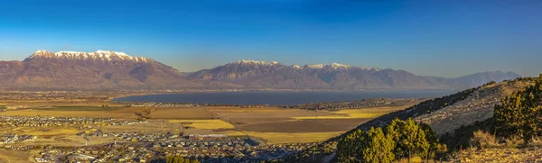 Panorama do Vale do Utah com lago e montanha — Fotografia de Stock