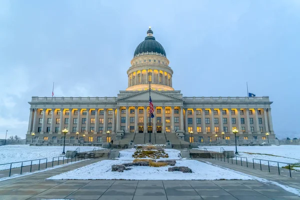 Façade de l'Utah State Capital Building en hiver — Photo