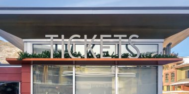 Park City Utah'taki bir kayak merkezinde bilet gişesi