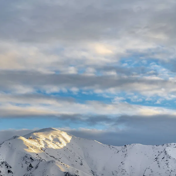 Clear Square Remarkable sunlit mountain covered with powdery white snow in winter — Stock Photo, Image