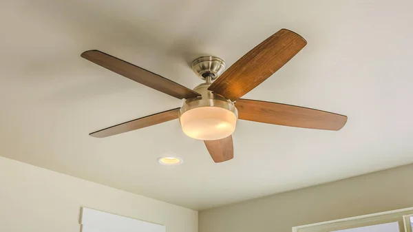 Panorama frame Ceiling fan with wooden five blade design and built in light — Stock Photo, Image