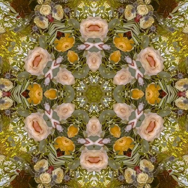 Růžové a žluté květiny vyrobené v kruhovém designu pro pozadí — Stock fotografie