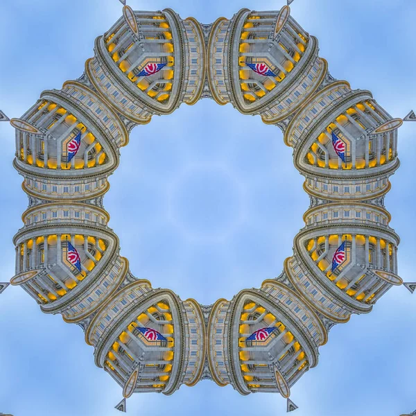 Círculo realizado con fachada decorativa de capital — Foto de Stock