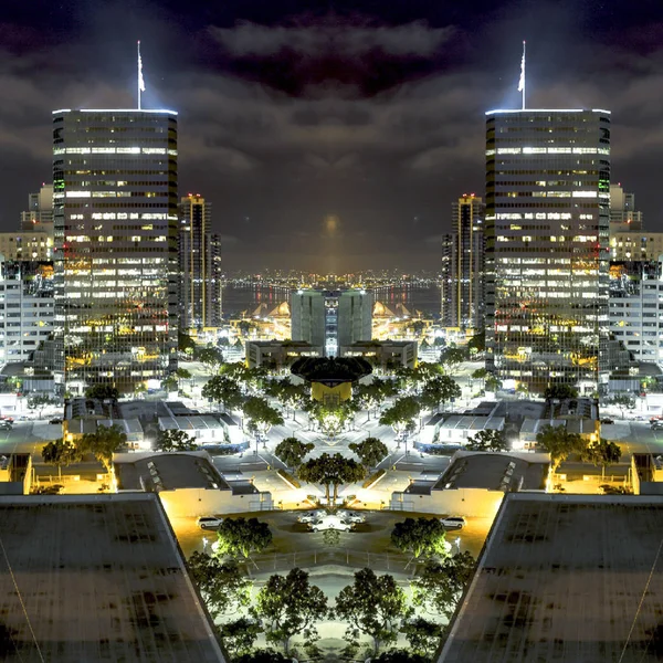 A felhőkarcolók kettős nézete San Diego belvárosában — Stock Fotó