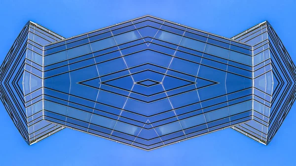 Marco panorámico Gran foto de las ventanas de un edificio de oficinas — Foto de Stock