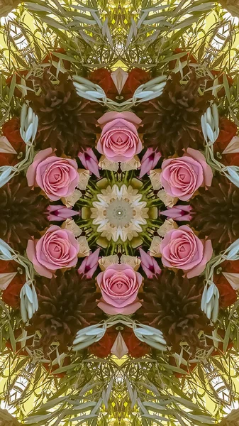 Pionowe różowe róże i zielone liście wykonane w abstrakcyjny kształt o zachodzie słońca na ślub California — Zdjęcie stockowe