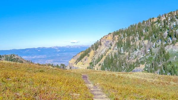 Panorama Sendero de senderismo en el Monte Timpanogos, Utah — Foto de Stock