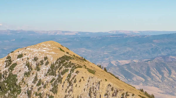 Panorama Acantilados empinados en la cumbre del Monte Timpanogos, Utah — Foto de Stock