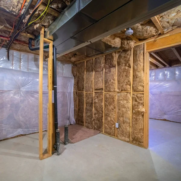 Square Insulation inside the room of a frame house — Stock Photo, Image
