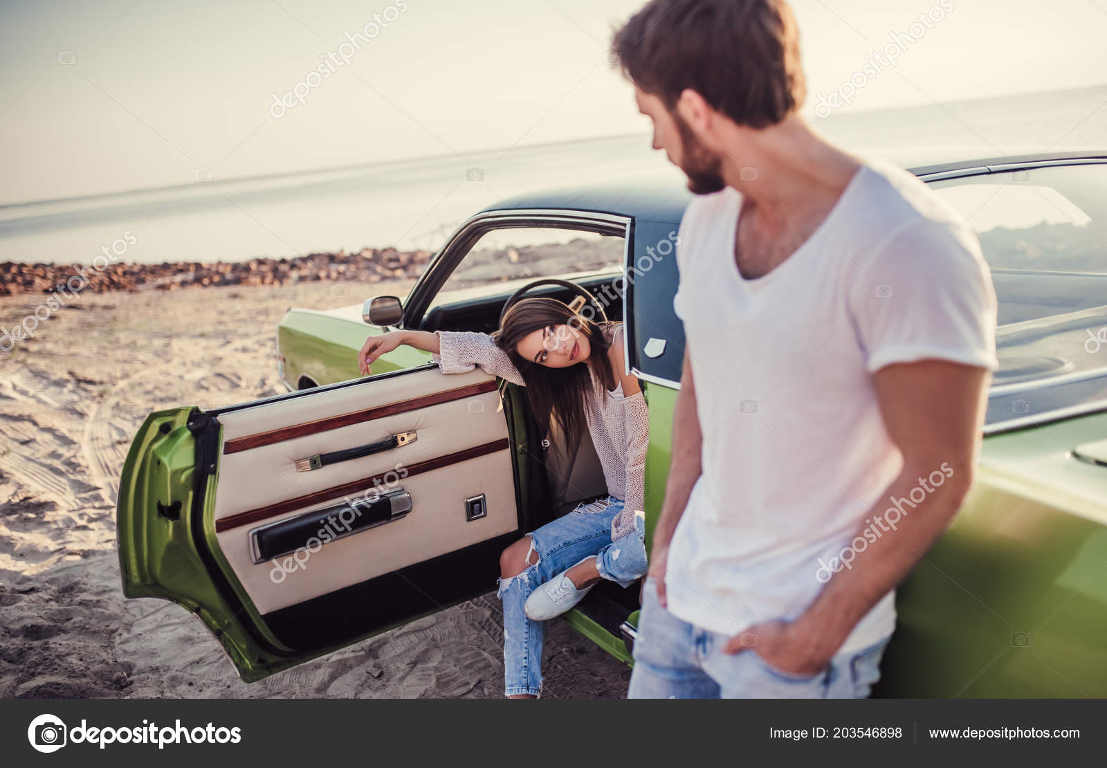 Romantic Couple Standing Green Retro Car Beach Handsome Bearded Man