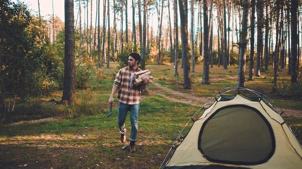 Male Tourist Exploring New Places Handsome Bearded Man Nature Man — Stock Photo, Image