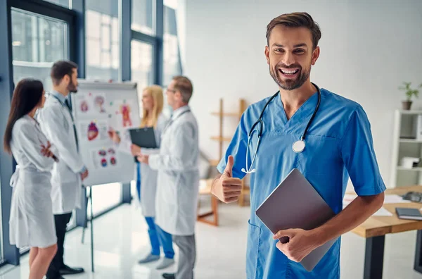 Grupp Läkare Arbetar Tillsammans Klinik Medicinsk Personal Uniform — Stockfoto