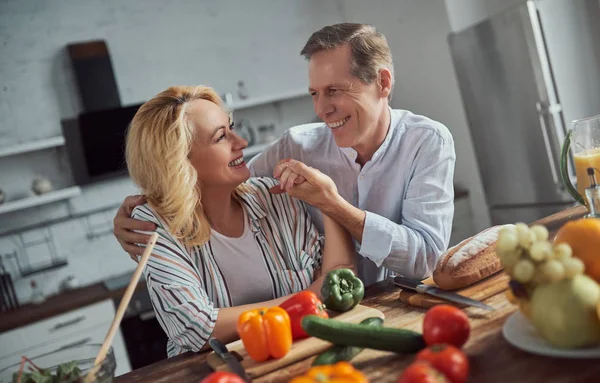 Senior Couple Cooking Kitchen Beautiful Woman Handsome Man Spending Time — Stock Photo, Image