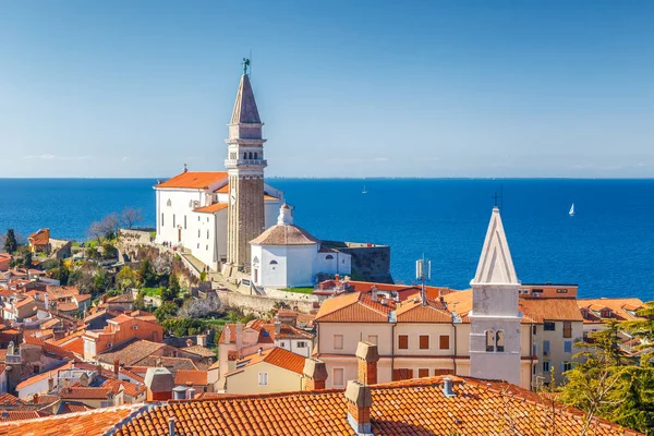 Město Piran Jadranu Jeden Hlavních Turistických Atrakcí Slovinsku — Stock fotografie