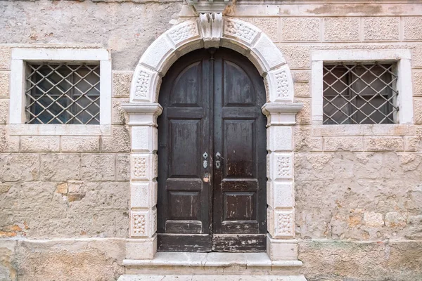 Entrance Door Ancient Building Porec Town Croatia Europe — Stock Photo, Image