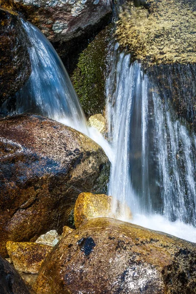 Καταρράκτης Μια Ροή Mlynicka Κοιλάδα Στην High Tatras Εθνικό Πάρκο — Φωτογραφία Αρχείου