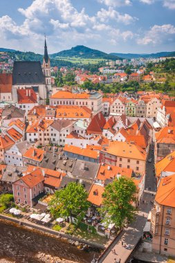 Ortaçağ kenti Cesky Krumlov Kalesi ve Vltava Nehri, Çek Cumhuriyeti, Avrupa ile